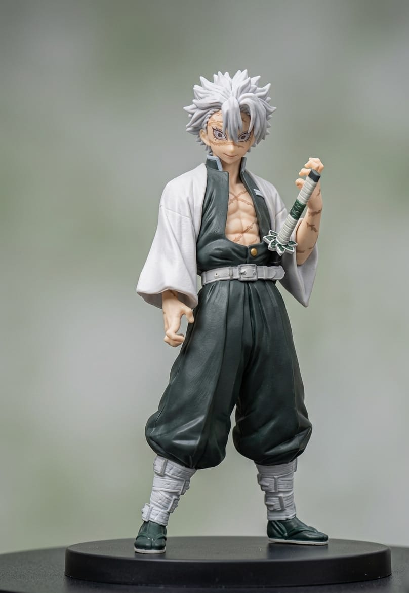 Tengen Uzui White Hair Demon Slayer Anime Figure